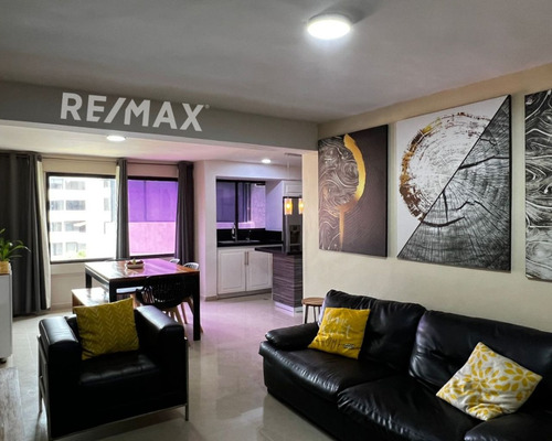 Re/ Max 2 Mil Vende Amplio Y Moderno Apartamento Familiar En Urbanización Costa Azul, Con Zona Residencial Y Con Piscina, Isla De Margarita