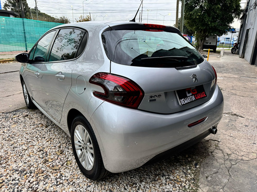 Peugeot 208 1.6 Allure