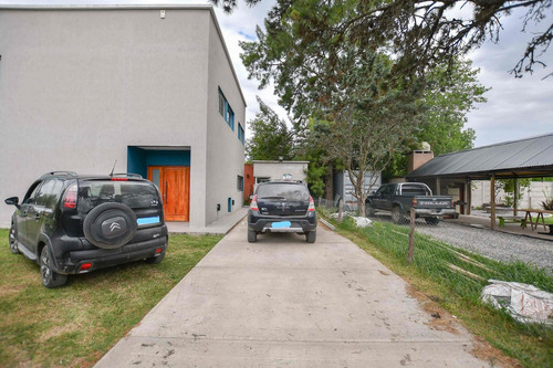 Casa Con Parque Y Pileta, Barrio El Rodeo