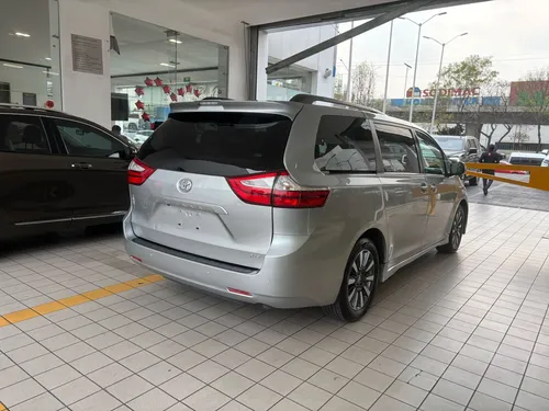 Toyota Sienna 3.5 Xle Piel At
