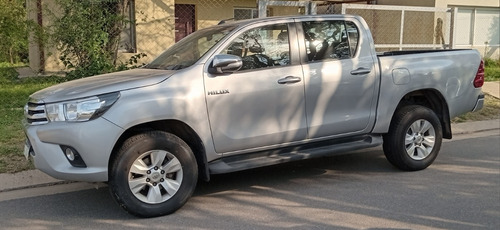 Toyota Hilux 2.8 Cd Srv 177cv 4x2