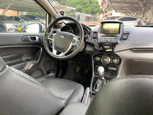 Ford Fiesta 1.6 Titanium Mt
