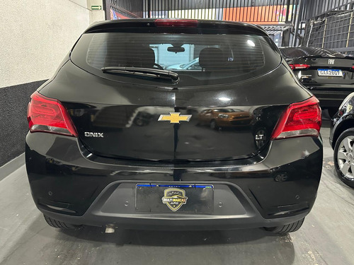 Chevrolet Onix ONIX HATCH LT 1.4 8V FLEXPOWER 5P AUT.