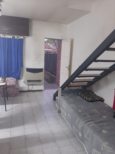 Imagen 3 de 6 de Duplex En Ituzaingo Norte, 3 Dormitorios, A Refaccionar