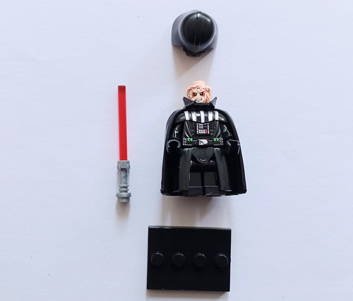 Darth Vader Star Wars Figura Casco Removible (Usado)