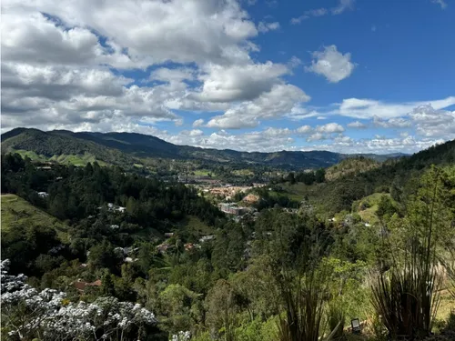 Espectacular Lote En El Retiro (ant.)