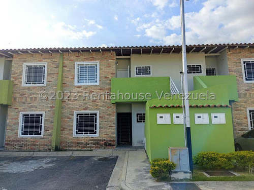Apartamento En Venta Intercomunal Turmero Maracay23-17994ap.
