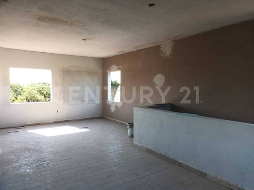 Quinta En Venta En Ejido La Esperanza En Cadereyta Jimenez