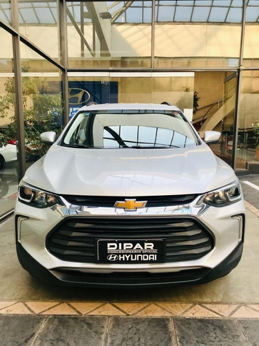 Imagen 2 de 9 de Chevrolet Traker