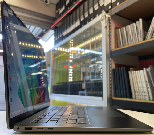 Microsoft Surface Laptop 15 7th Gen Snapdragon X Elite Negra Negro (Nuevo con caja abierta)