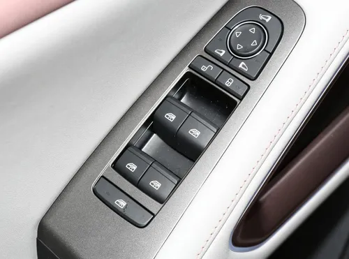 Byd Yuan Up 401km Exceed / Techo Cristal / Ingreso X Tarjeta