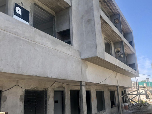 Venta Departamento 2 Ambientes A Estrenar En Condominio Los Alamos, Hurlingham