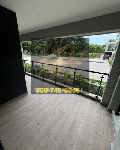 Primer Nivel Disponible En La Hispanoamericana Tipo Resort