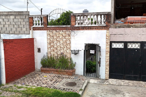 Departamento Ph · En Venta · 5 Ambientes · Luminoso, Con Estilo · En Lomas Del Mirador