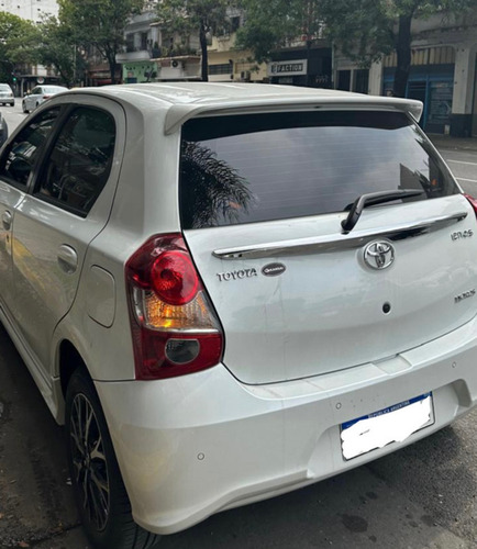 Toyota Etios 1.5 Sedan X