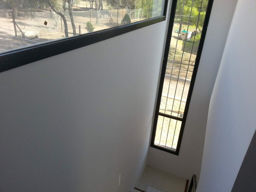 Imagen 16 de 19 de Casa De Tres Dormitorios En Housing Cerrado En Villa Warcalde