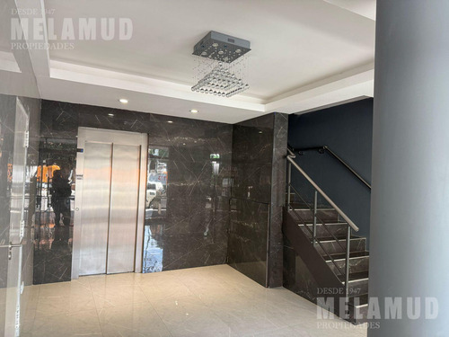 3 Amb Al Frente / Venta / Oportunidad En Villa Del Parque!