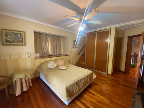 Imagen 10 de 15 de Venta De Casa Con Detalles De Categoria, En Saint Thomas Sur