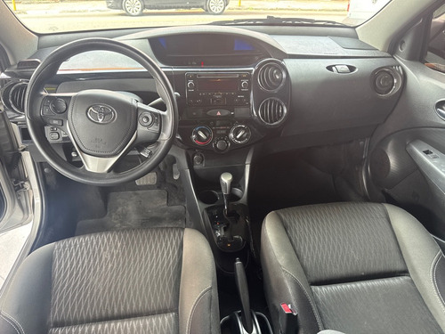 Toyota Etios Etios XS 1.5 (Flex)