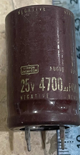 Capacitor Electrolitico 4700uf 25v 3.5x2.0cm