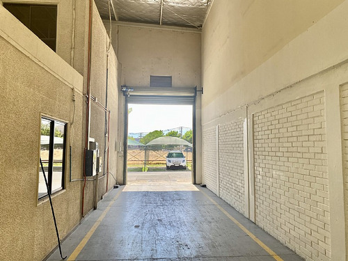 Centro De Bodegaje En Lo Echevers Con Vespucio
