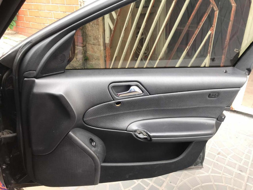 Mercedes-benz Classe C 1.8 Classic Kompressor 4p 2006