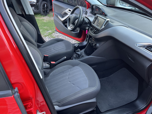 Peugeot 208 1.6 Allure