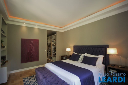 Casa Em Condomínio - Tamboré - Sp - 517012