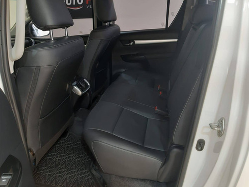 Imagem 9 de 10 de Toyota Hilux 2.8 Srv 4x4 Cd 16v Diesel 4p Automático