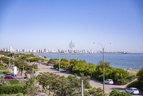 Se Vende Apartamento De 3 Dormitorios En Edificio Horizonte, Playa Mansa, Punta Del Este 