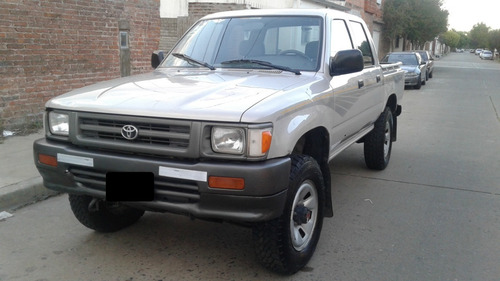 Imagen 6 de 15 de Toyota Hilux 2.8 D/cab 4x4 Mod 2001 Aspirada