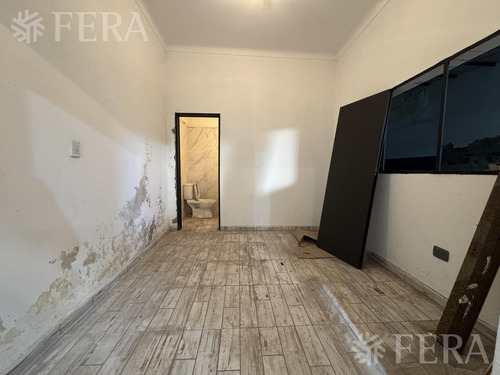 Venta Casa 4 Ambientes Con Galpón En Llavallol