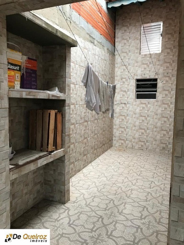 Imagem 4 de 14 de Casa Em Mongaguá, Lado Morro, Bairro Agenor De Campos, Murado, Usado, Rua Com Calçada, 02 Dormitórios Sendo 01 Suíte, Banheiro, Sala, Cozinha, Sala, Garagem, Área De Serviço, Grade - 6124 - 68863202