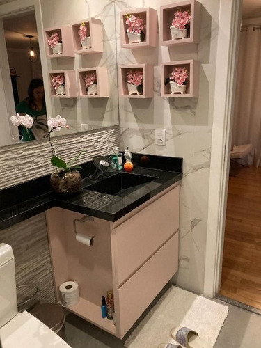 Imagem 14 de 30 de Lindo Apartamento Em Santo Amaro!!! Com 88m2, 2 Dormitórios Sendo 1 Suíte, Sala Ampliada, Banheiro Reformado, Sacada E 2 Vagas De Garagem. Condomínio - Ap16845