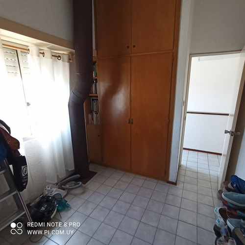 Venta Duplex Buceo 2 Dormitorios Y Garaje.