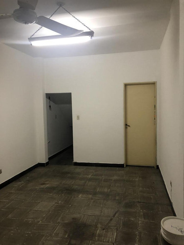 Imagen 9 de 30 de Chalet Clasico Con Local - Castelar Sur - Proximo A Estacion Castelar Y Moron - Venta