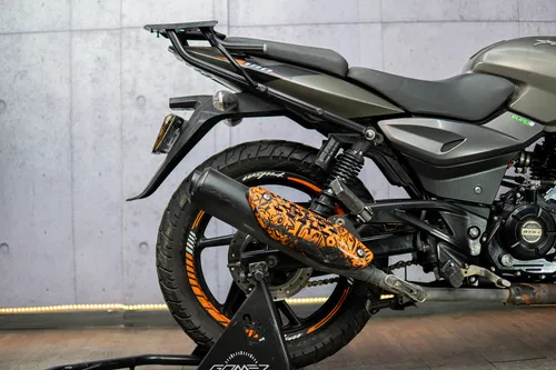 Bajaj Pulsar 180 Fi 2022