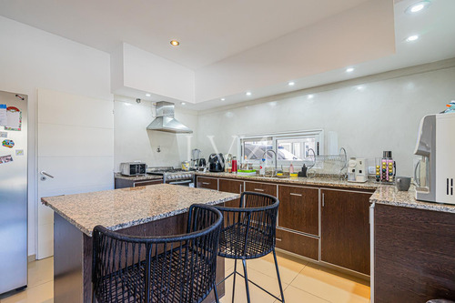 Venta Casa En Barrio San Francisco , Villanueva