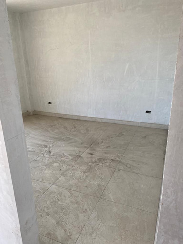 Venta Casa En Obra Con Excelente Vista En Madin