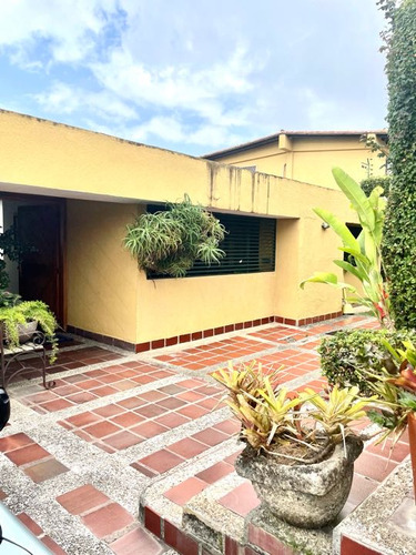 Vendo Casa 510m2 5h/4b/6p Las Marias 2367