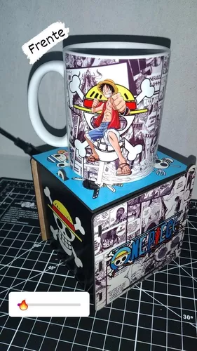 Caneca One Piece Luffy E Personagens Interior E Alça Branca