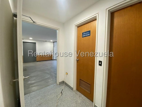 Amplia Oficina En Alquiler Boleita Norte Mls #26-101