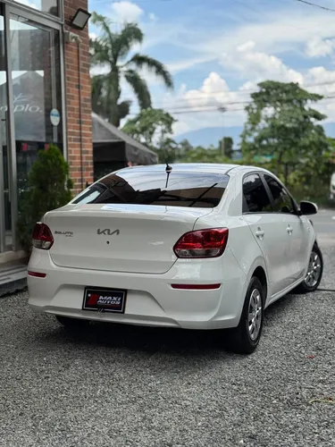 Kia Soluto 1.4 Emotion Aut