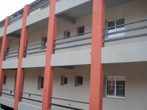 Imagen 1 de 9 de Departamento En Venta Complejo Las Cañitas Km 54.5- En Pilar, G.b.a. Zona Norte