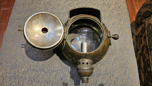 Pequeño Faro Francés. Marca Besnard (Usado)