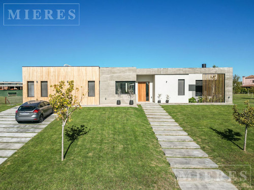 Muy Linda Casa En Venta En El Tonó, Pilará