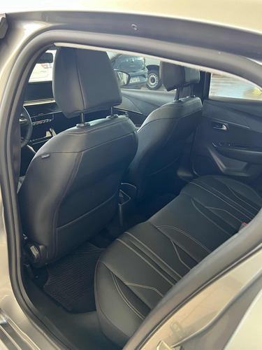 Peugeot 208 1.6 Feline Tiptronic