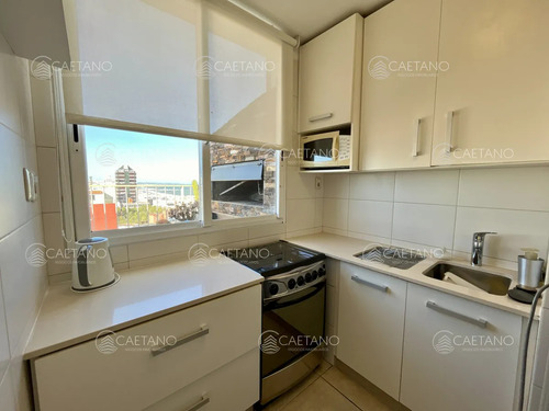 Apartamento En Alquiler Invernal 2 Dormitorios. Península, Punta Del Este