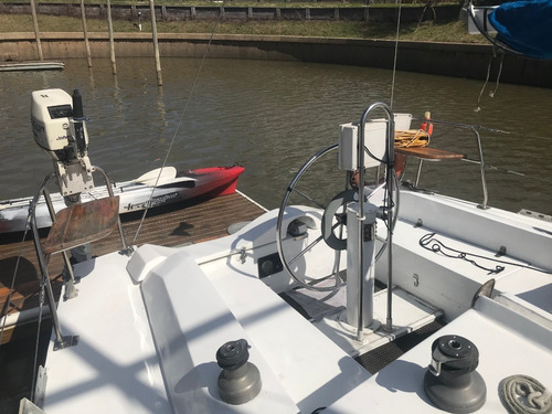 Velero Laplacette 29 Yanmar 23 Hp