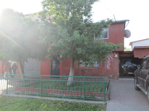 Propiedad Comercial En Avda. San Pablo Metro Línea 1 Y 5
